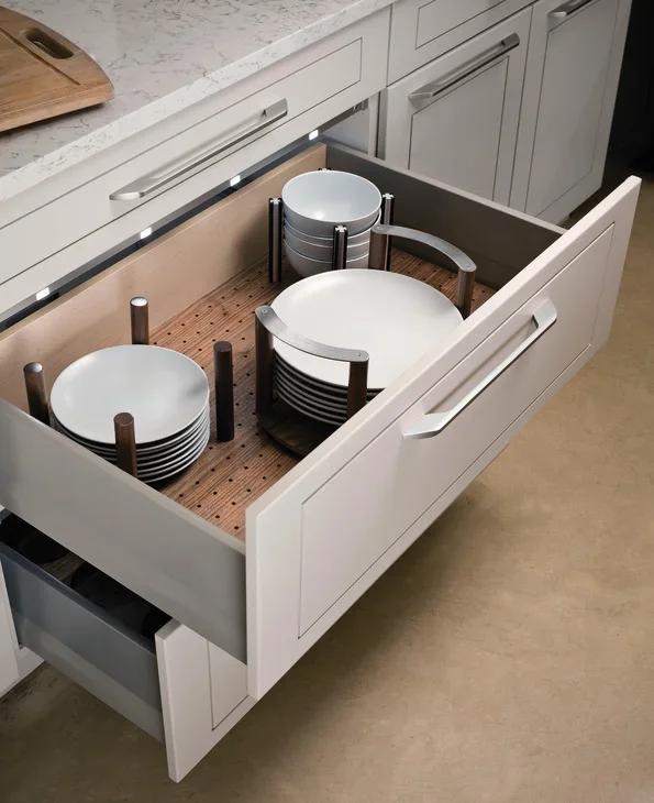 Base Plate, Fineline by Hafele – Premium Furniture Fitting