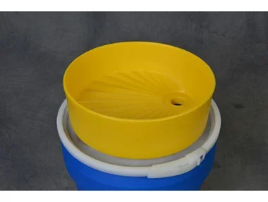 Eagle Drum Funnel with Screen – Yellow – 1662
