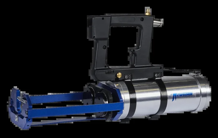 NEWBORN Model 860A75 Caulk Gun
