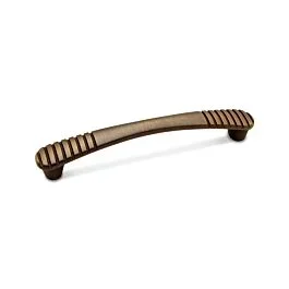 RK International Ridges at Edge Pull 5-1/16″ (128mm) Center to Center, 5-3/4″ (146mm) Overall Length, Antique English Cabinet Pull / Handle
